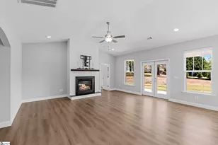 405 Pearle Brook Ln, Taylors, SC 29687 - Photo 12