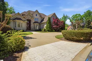9 Collins Crest Ct, Greenville, SC 29607 - Photo 2