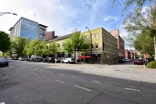 100 E Washington St, Greenville, SC 29601 - Photo 30