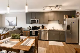 100 E Washington St, Greenville, SC 29601 - Photo 2