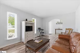 26 Owens Rd, Taylors, SC 29687 - Photo 6