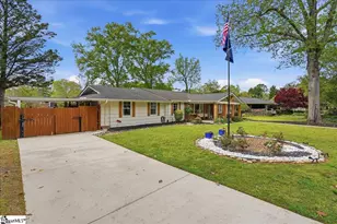 206 Rosemary Ln, Greenville, SC 29615 - Photo 2