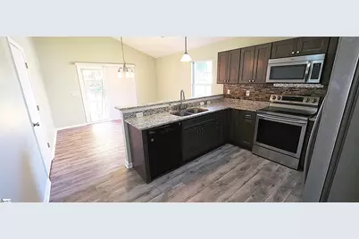 290 Stonewood Crossing Drive, Boiling Springs, SC 29316 - Photo 6