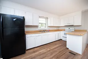 209 Bushy Creek Rd, Woodruff, SC 29388 - Photo 6