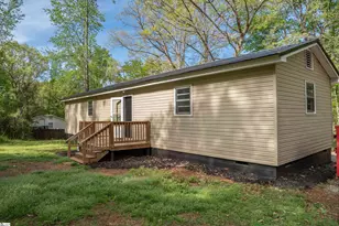 209 Bushy Creek Rd, Woodruff, SC 29388 - Photo 18