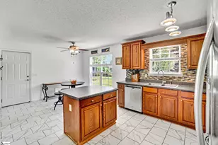 659 Reedy Fork Rd, Piedmont, SC 29673 - Photo 10