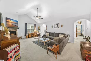 637 Ivywood Pl, Boiling Springs, SC 29316 - Photo 2