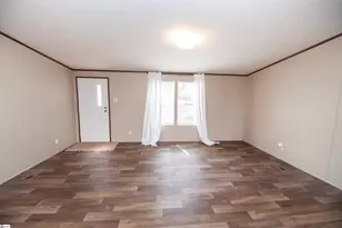 506 W Manning St, Chesnee, SC 29323 - Photo 4