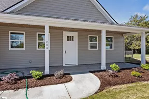 203 Delano Ave, Greer, SC 29650 - Photo 4