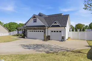 404 Josie Way, Boiling Springs, SC 29316 - Photo 2