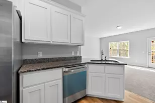 118 Village Ct, Greer, SC 29651 - Photo 8