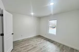 285/287 Scenic Ave, Campobello, SC 29322 - Photo 10