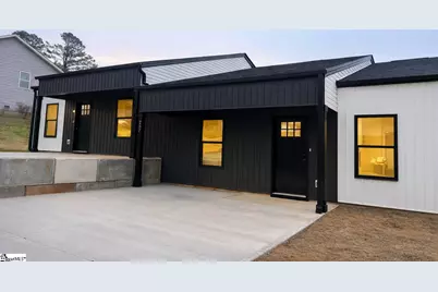 285/287 Scenic Avenue, Campobello, SC 29322 - Photo 2