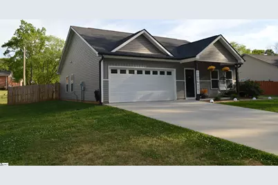 126 Woodshire Drive, Boiling Springs, SC 29316 - Photo 2