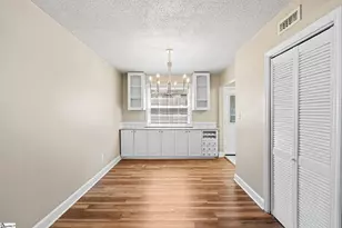 100 Lewis Dr, Greenville, SC 29605 - Photo 8