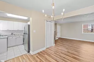 100 Lewis Dr, Greenville, SC 29605 - Photo 10