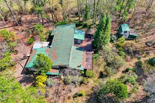 270 Red Hawk Dr, Campobello, SC 29322 - Photo 2