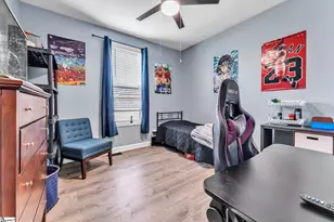 401 S Broad St, Clinton, SC 29325 - Photo 18