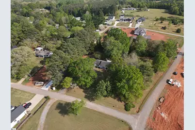 385 Wall Street, Campobello, SC 29322 - Photo 40