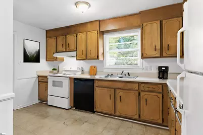 572 Wildwood Drive, Spartanburg, SC 29306 - Photo 16