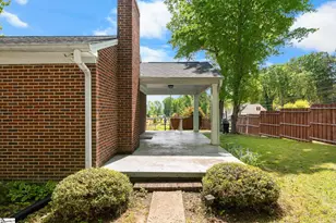 607 W Farley Ave, Laurens, SC 29360 - Photo 40