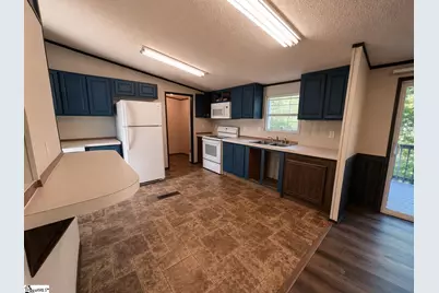 221 Welborn Road, Pickens, SC 29671 - Photo 4