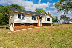 205 Dietz Dr, Spartanburg, SC 29307 - Photo 2