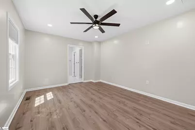 2140 Geer Highway, Travelers Rest, SC 29690 - Photo 12