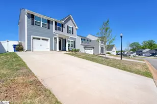 2225 Bassinger Ct, Wellford, SC 29384 - Photo 2