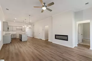 7055 New Horizons Ln, Boiling Springs, SC 29316 - Photo 8