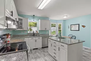 16 Farrell Kirk Ln, Greenville, SC 29615 - Photo 4