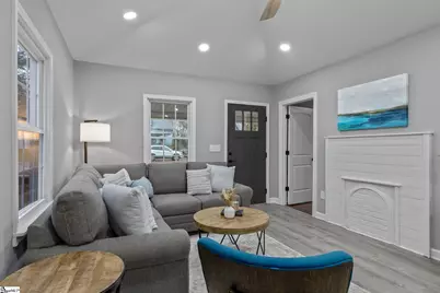 9 Brooks Avenue, Greenville, SC 29617 - Photo 4