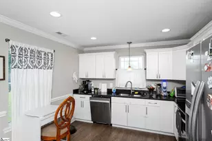 139 N Lakeview Dr, Duncan, SC 29334 - Photo 20