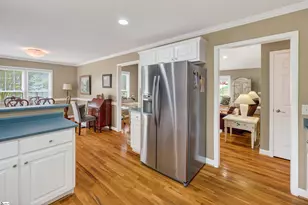 111 Brooke Lee Cir, Taylors, SC 29687 - Photo 8