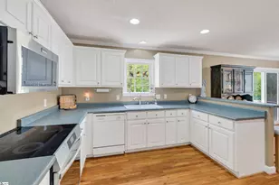 111 Brooke Lee Cir, Taylors, SC 29687 - Photo 6
