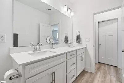 400 Water Garden Place, Mauldin, SC 29681 - Photo 18