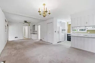 126 W Circle Ave, Greenville, SC 29607 - Photo 8