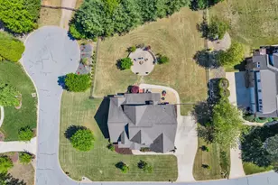 10 Hunters Landing Dr, Greer, SC 29651 - Photo 2