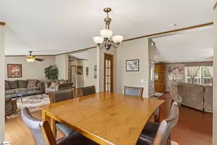 207 Elijah Simmons Rd, Woodruff, SC 29388 - Photo 10