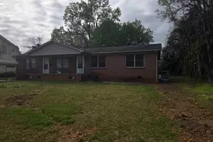401 W Pitts St, Clinton, SC 29325 - Photo 2