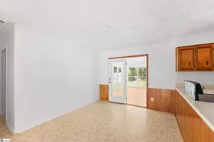 160 Mc Arthur St, Spartanburg, SC 29307 - Photo 12