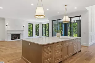 101 Sherwood St, Greenville, SC 29601 - Photo 4