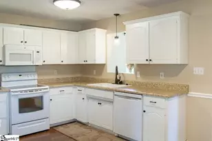 290 Dickson Rd, Campobello, SC 29322 - Photo 4