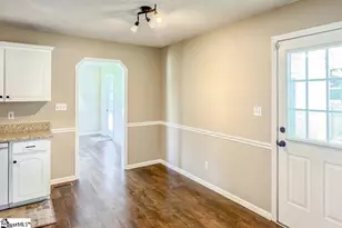 290 Dickson Rd, Campobello, SC 29322 - Photo 6