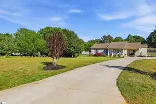 290 Dickson Rd, Campobello, SC 29322 - Photo 22
