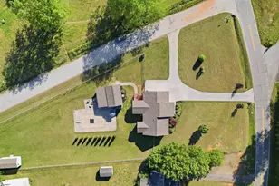 290 Dickson Rd, Campobello, SC 29322 - Photo 24