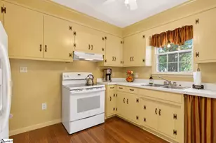 323 Workman Ave, Woodruff, SC 29388 - Photo 18