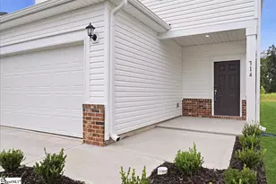 714 Cozy Blf Rd, Spartanburg, SC 29301 - Photo 4