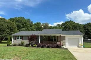 606 E Darby Rd, Taylors, SC 29687 - Photo 1