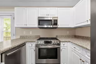 94 Huntress Dr, Greer, SC 29651 - Photo 14